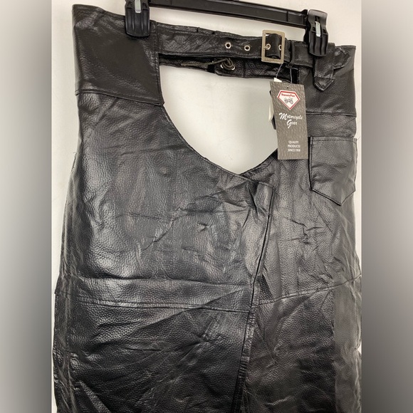 Diamond Plate Buffalo Leather size XL Black Leather Motorcycle Biker Chaps - Picture 3 of 10